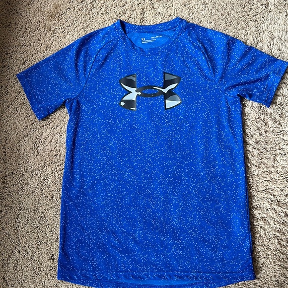 Boys XL Under Armour Shirt - Picture 1 of 3